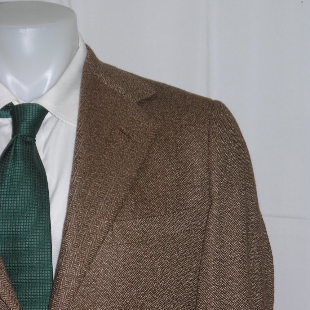Edgar Pomeroy Bespoke Brown Herringbone Three Button Sport Coat 40R